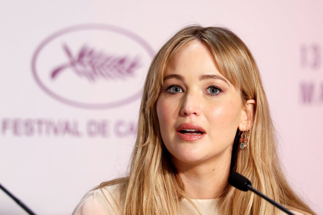 Jennifer Lawrence Expresses Her Views on Israel-Palestine Conflict and U.S. Politics in Passionate Statement