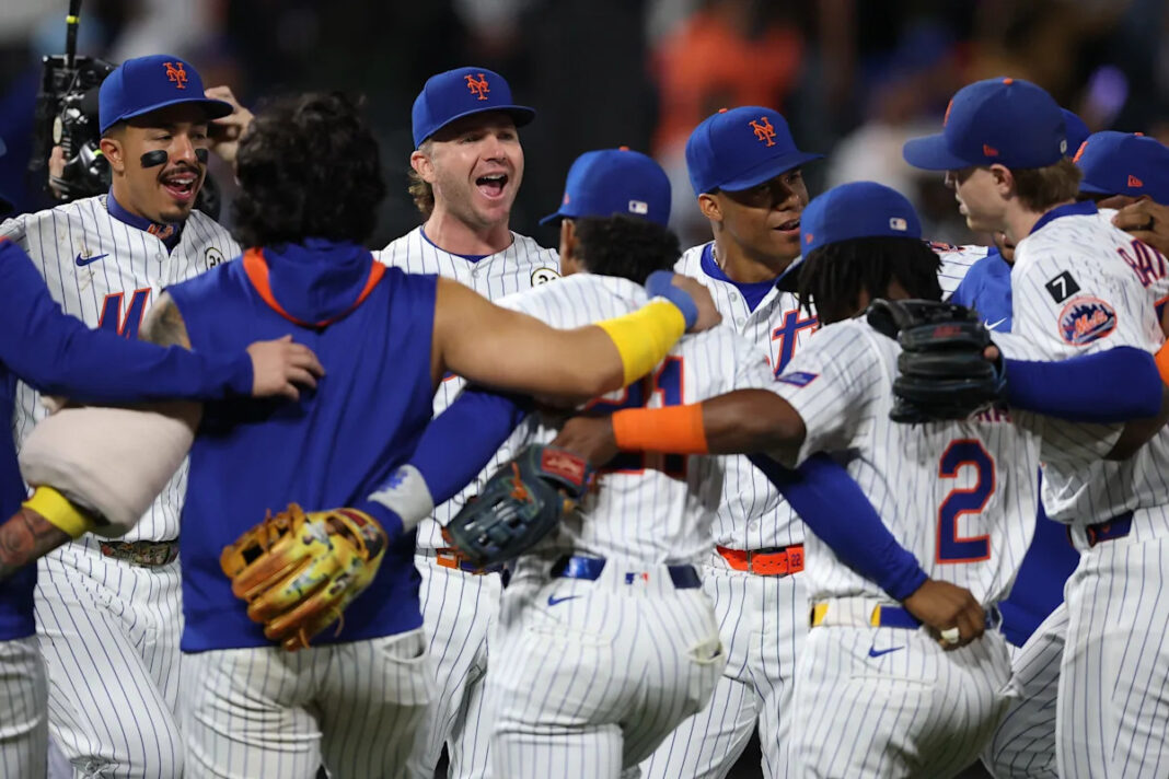 MLB Playoff Bracket: 2025 Wild Card and Division Standings for AL and NL