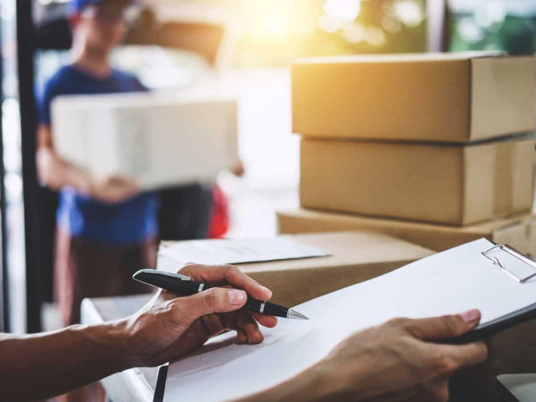 India to Resume Postal Services to the USA Starting October 15 | Business News