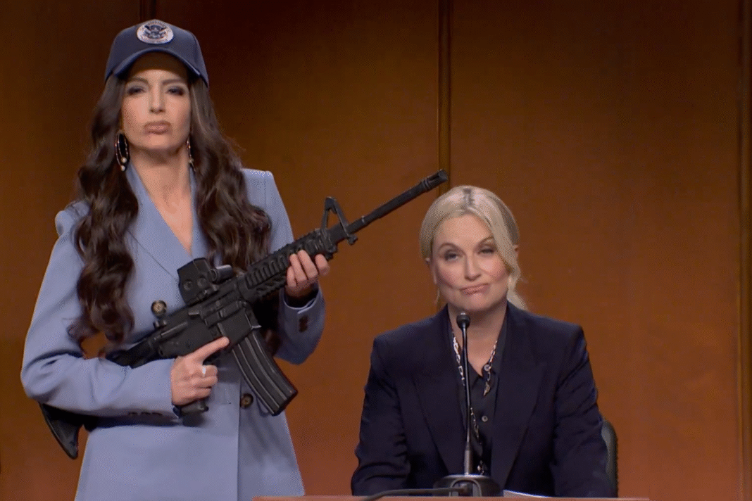 Amy Poehler and Tina Fey Reunite for Ruthless SNL Cold Open Targeting Bondi and Noem