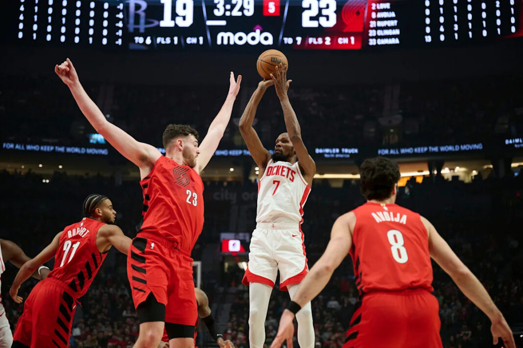 Kevin Durant Surpasses Wilt Chamberlain on NBA All-Time Scoring List